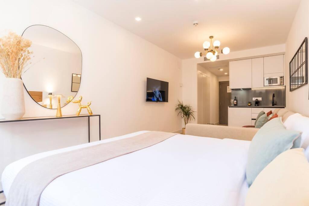 New Apt In The Heart Of Мадрид Екстериор снимка